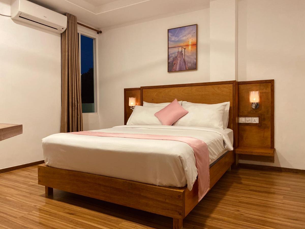 Pearlshine Retreat Maldives Hotel Gulhi Buitenkant foto